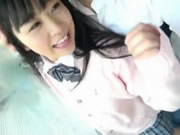 日本萌女生 Inori床上穿著情趣內褲用純熟的技術口交